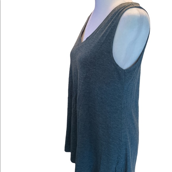 Light Blue Speckled Loose Fit Sleeveless V-Neck Tunic Size Small - Picture 2 of 6